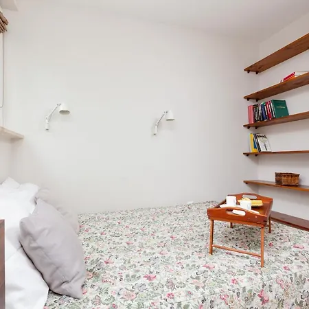 Apartment Center Czerniakowska Warsaw